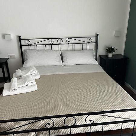La Grande Bellezza Bed & Breakfast เนเปิลส์ ภายนอก รูปภาพ