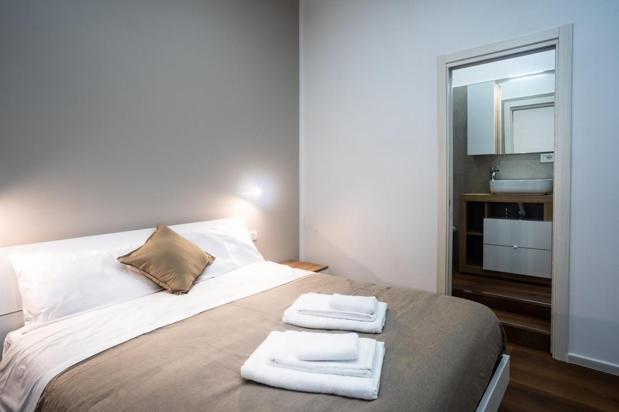 La Grande Bellezza Bed & Breakfast เนเปิลส์ ภายนอก รูปภาพ