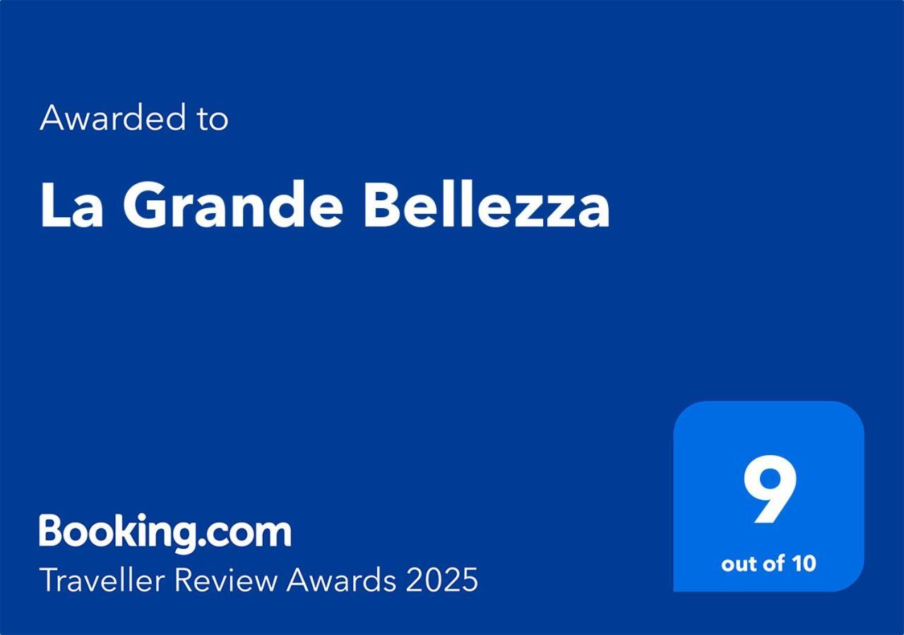 La Grande Bellezza Bed & Breakfast เนเปิลส์ ภายนอก รูปภาพ